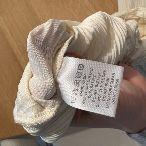 Meshki Mehru Pleated Pants - Picture 8 of 11